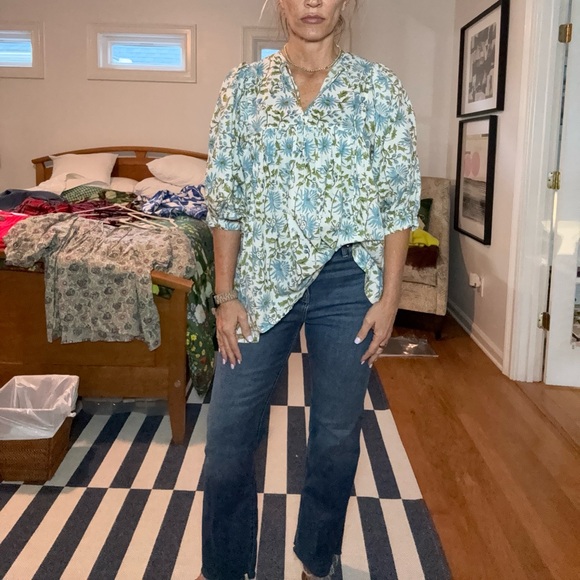 Mille Thalia  top in floral Blue and Green - Picture 3 of 6